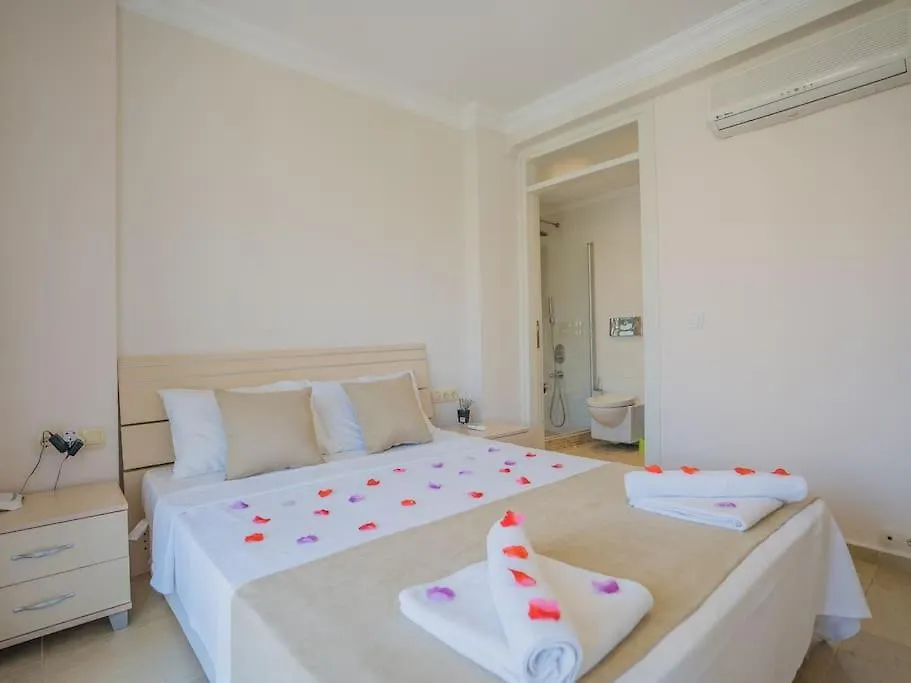 Calis'Ta Denize Sifir 10 Kisilik Villa Starfish 4 Fethiye Turkey